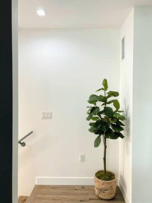 לוס אנג'לס 4Br Townhouse In Koreatown מראה חיצוני תמונה
